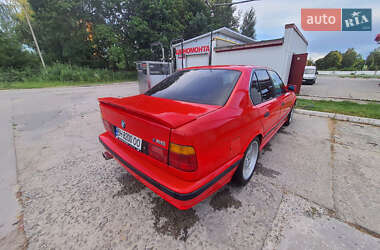 Седан BMW M5 1988 в 