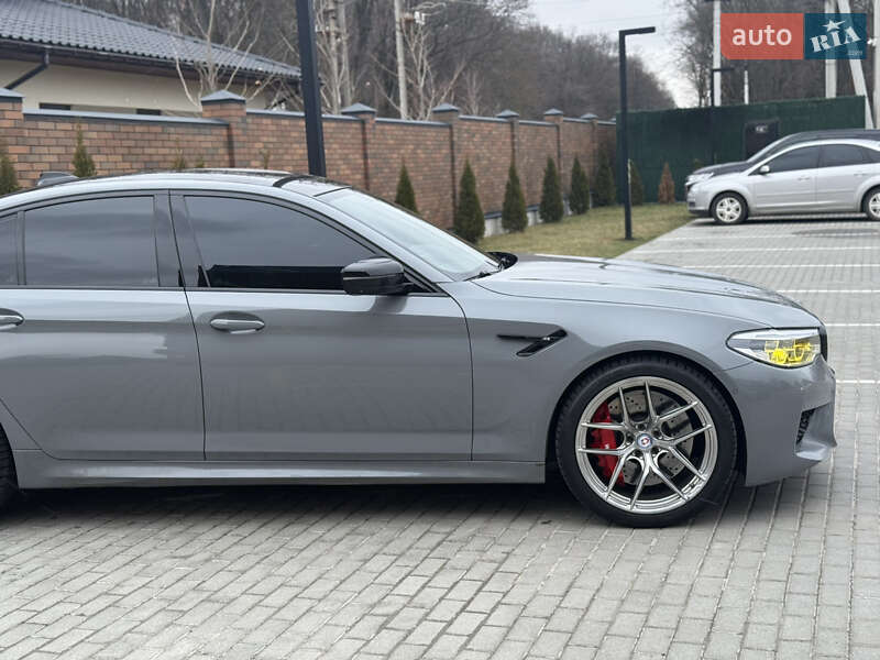 Седан BMW M5 2018 в Виннице