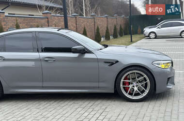 Седан BMW M5 2018 в 
