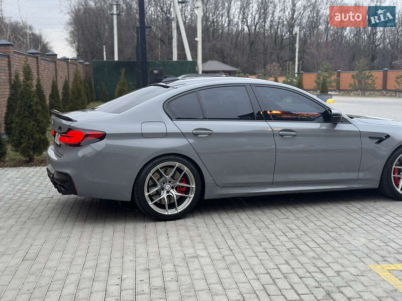 Седан BMW M5 2018 в Виннице