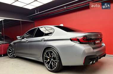 Седан BMW M5 2020 в 