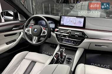 Седан BMW M5 2020 в 