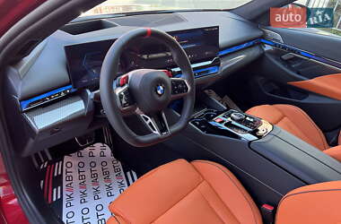 Седан BMW M5 2025 в 