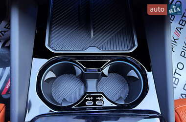 Седан BMW M5 2025 в 