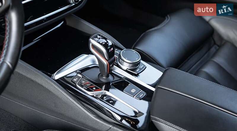 Седан BMW M5 2018 в Одессе