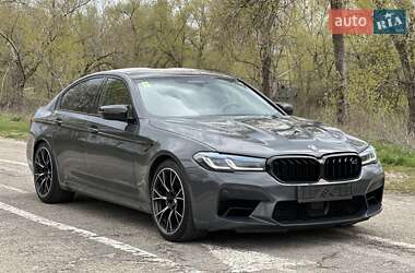Седан BMW M5 2021 в 