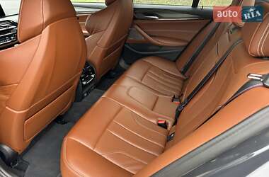 Седан BMW M5 2021 в 