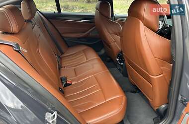 Седан BMW M5 2021 в 