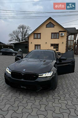 Седан BMW M5 2019 в 