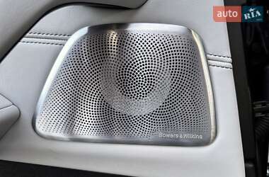 Седан BMW M5 2022 в 