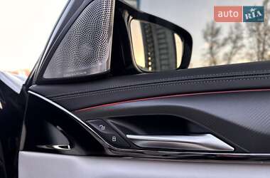 Седан BMW M5 2022 в 