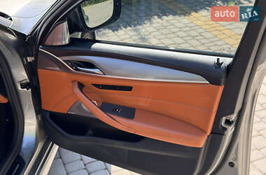 Седан BMW M5 2020 в 