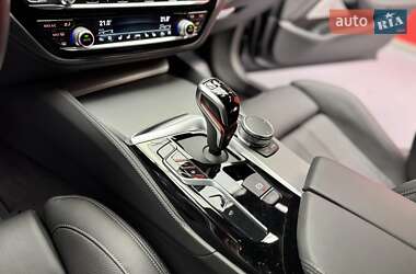 Седан BMW M5 2019 в 