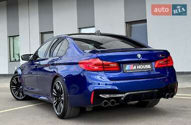 Седан BMW M5 2019 в 
