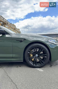 Седан BMW M5 2019 в 