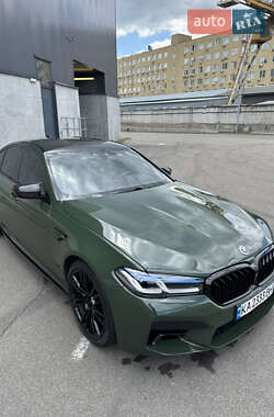 Седан BMW M5 2019 в 