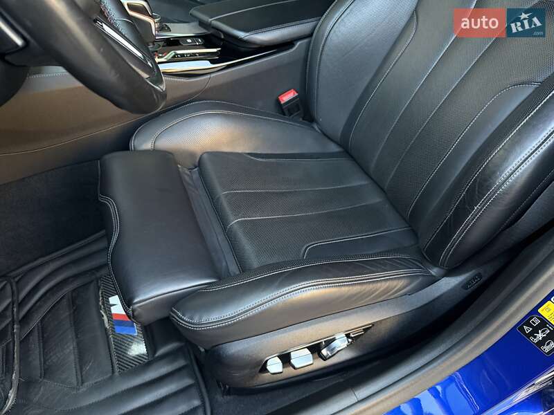 Седан BMW M5 2019 в Киеве