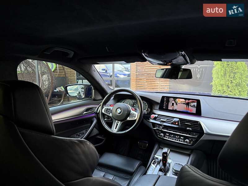 Седан BMW M5 2019 в Киеве