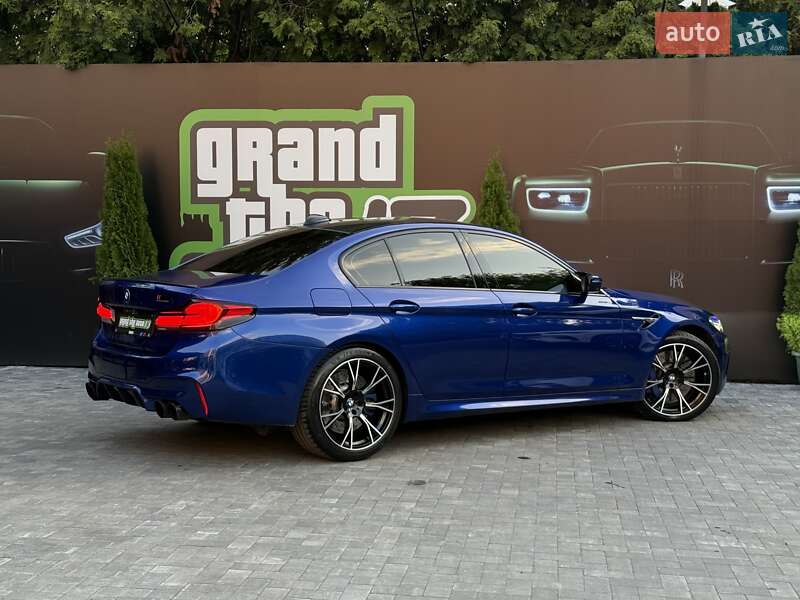Седан BMW M5 2019 в Киеве