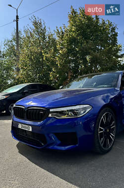 Седан BMW M5 2018 в 