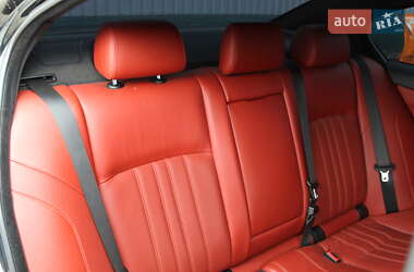 Седан BMW M5 2011 в 