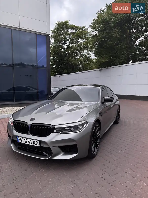 BMW M5