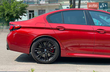Седан BMW M5 2022 в 