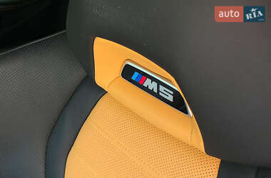 Седан BMW M5 2022 в 