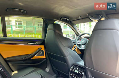 Седан BMW M5 2022 в 