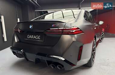 Седан BMW M5 2025 в 