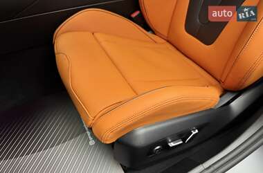 Седан BMW M5 2025 в 