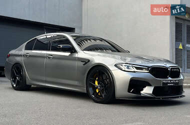 Седан BMW M5 2019 в 