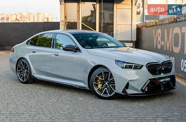 Седан BMW M5 2025 в Києві