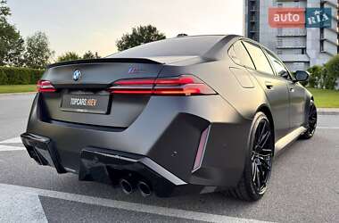 Седан BMW M5 2025 в 