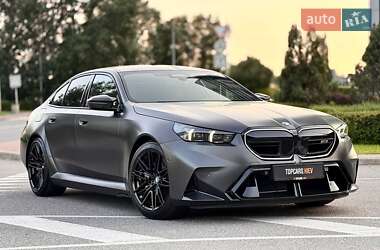 Седан BMW M5 2025 в 