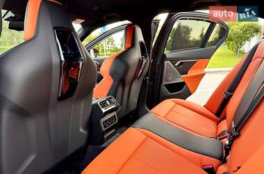 Седан BMW M5 2025 в 