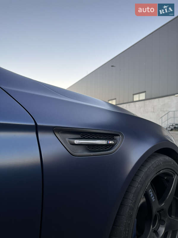 Седан BMW M5 2012 в Києві