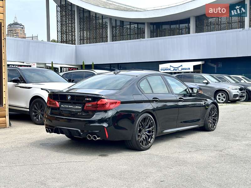 Седан BMW M5 2020 в Киеве