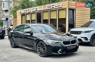 Седан BMW M5 2020 в 