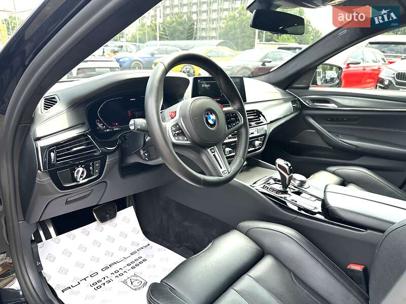 Седан BMW M5 2020 в Киеве