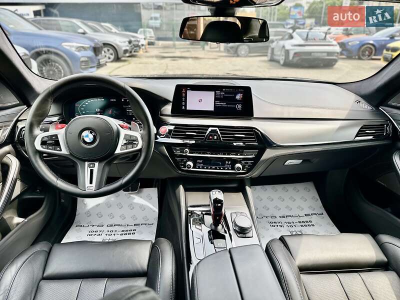 Седан BMW M5 2020 в Киеве