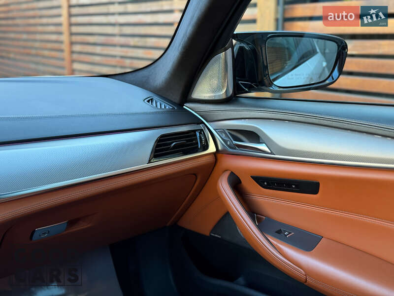 Седан BMW M5 2019 в Одессе