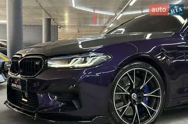 Седан BMW M5 2023 в 