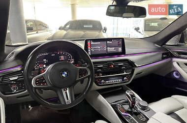 Седан BMW M5 2023 в 