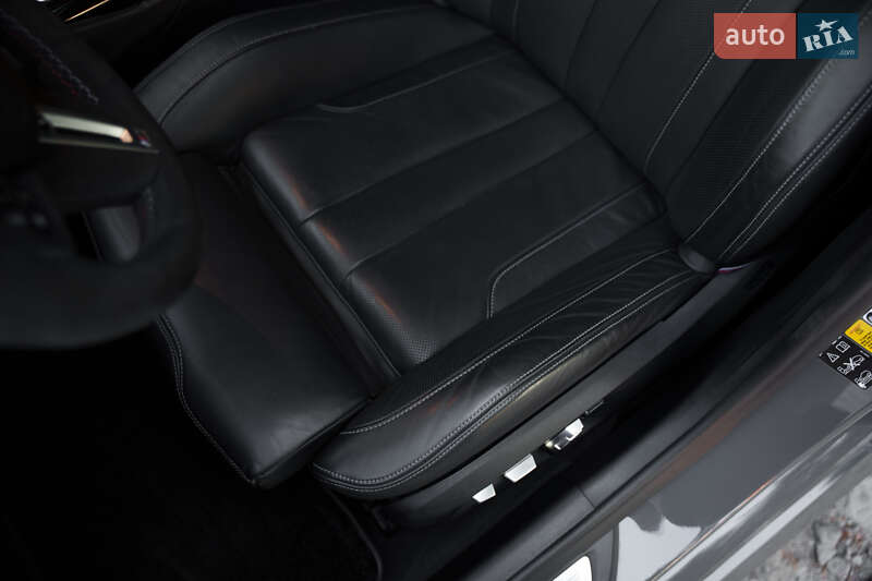 Седан BMW M5 2019 в Киеве