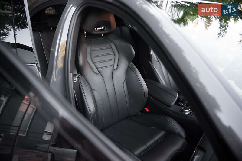 Седан BMW M5 2019 в Киеве