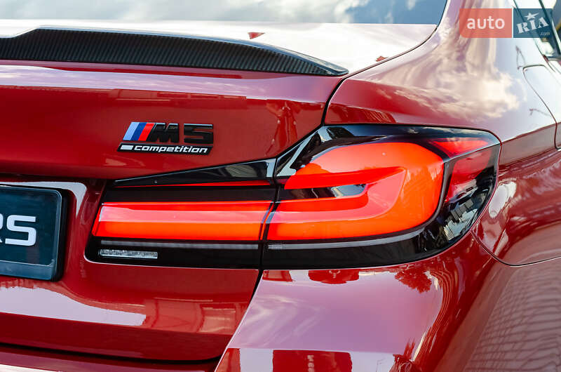 Седан BMW M5 2020 в Киеве