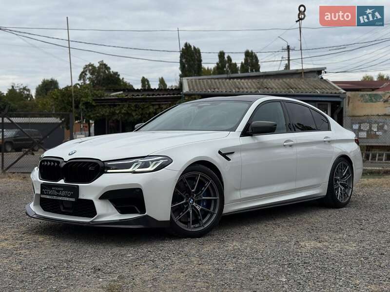 BMW M5 2022