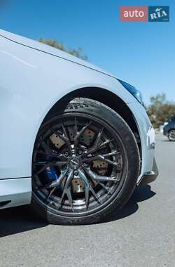 Седан BMW M5 2025 в 