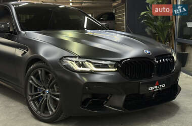 Седан BMW M5 2018 в 